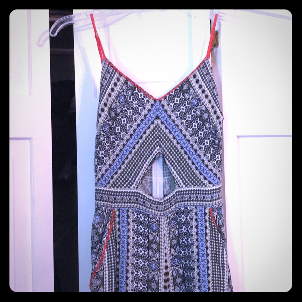 Sleeveless jumpsuit